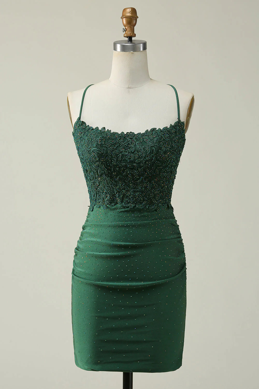A Line Body con Spaghetti Straps Short/Mini Homecoming Dress with Appliques