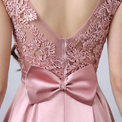 A-line Scoop Neck  Evening Dress Floor Length Satin Long Prom Dress With Applique/Bow