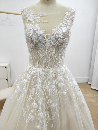 A-line Floral Applique Beach Wedding Dresses Backless Wedding Gown
