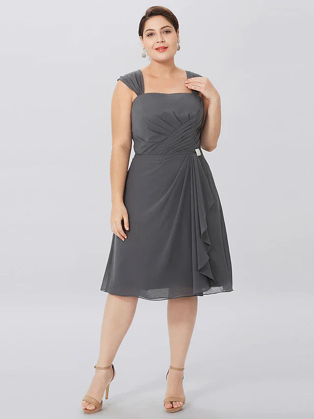 A-Line Two Piece Mother of the Bride Dress Formal Plus Size Elegant Straps Knee Length Chiffon Sleeveless yes with Criss Cross Pleats
