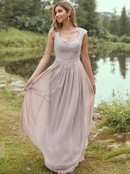 A-Line/Princess Chiffon Sweetheart Sleeveless Floor-Length Bridesmaid Dresses With Appliques