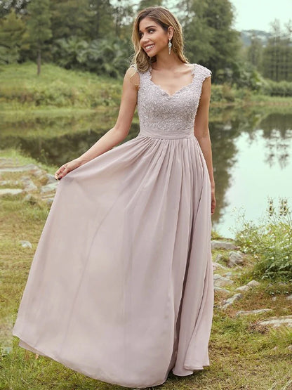 A-Line/Princess Chiffon Sweetheart Sleeveless Floor-Length Bridesmaid Dresses With Appliques