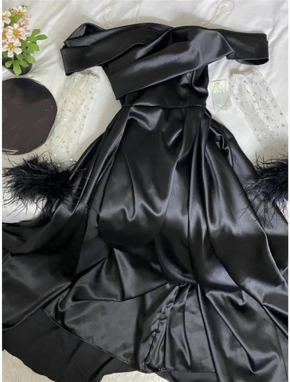 A-Line Evening Gown Elegant Dress Formal Black Dress Sweep / Brush Train Long Sleeve Off Shoulder Satin with Rhinestone Feather Pleats