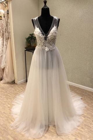 V-Neck Open Back Tulle Ivory Beach Wedding Dress