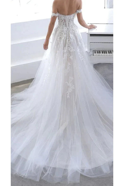 Fairy A Line Off the Shoulder V-Neck Tulle Wedding Dresses with Appliques ﻿