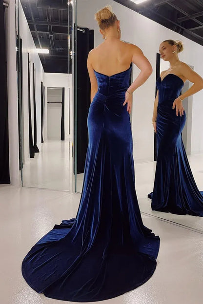 Charming Mermaid Sweetheart Navy Off-the-Shoulder Velvet Long Prom Dresses with Slit