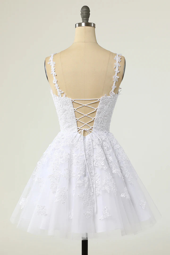 Appliques V-Neck A-Line Short Cocktail Dress
