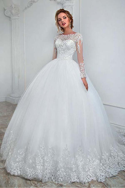Elegant Bateau Neckline Ball Gown Wedding Dress With Lace Appliques