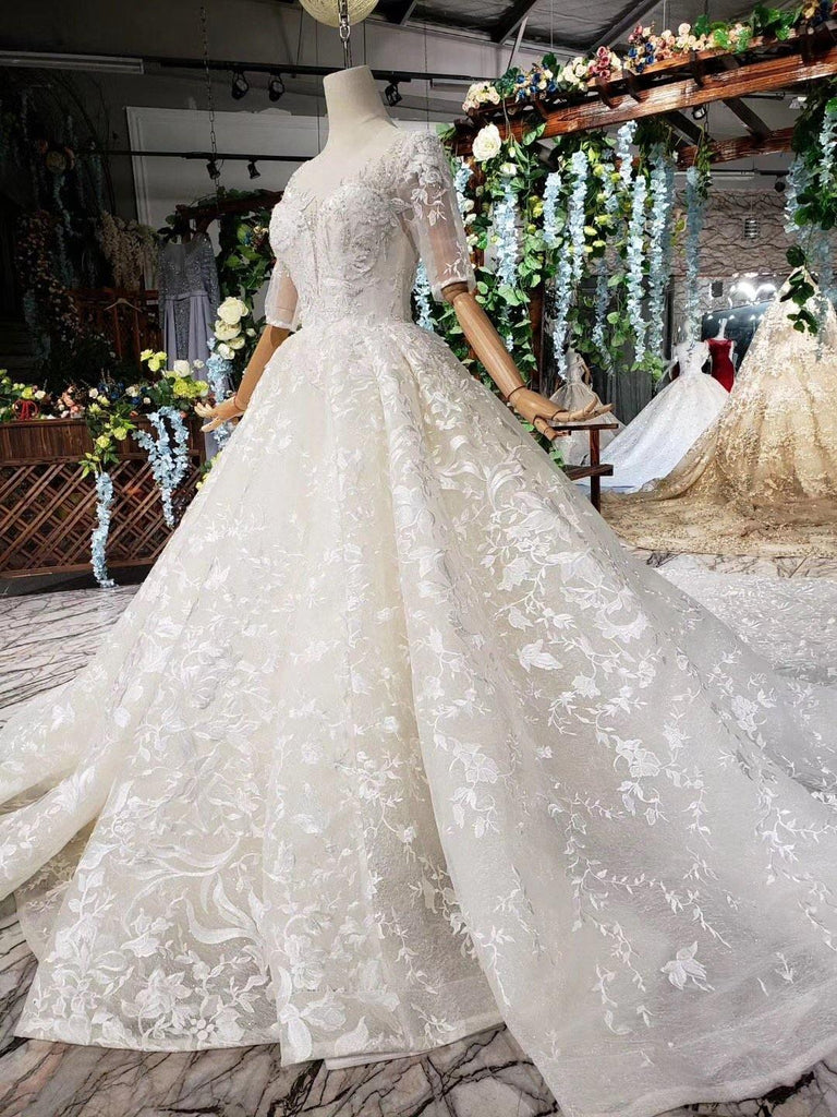 Elegant Half Sleeves Ball Gown Lace Sweetheart Wedding Dress