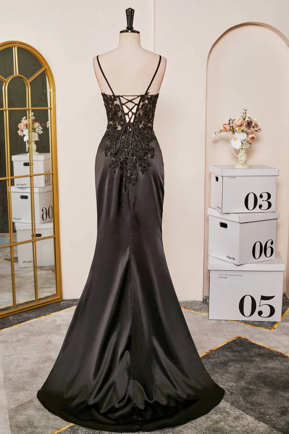 Sweep/Brush Train Dresses V-Neck Black Sheer Lace Corset Mermaid Prom Dress with Slit