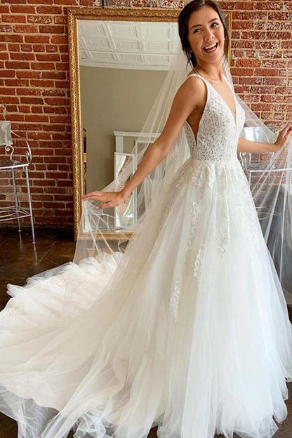 Gorgeous A-line V Neck Open Back Tulle Wedding Dresses with Appliques