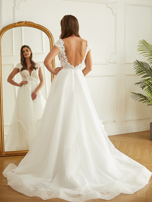 A-Line/Princess Organza Lace Low V-neck Short Sleeves Court Train Wedding Dresses