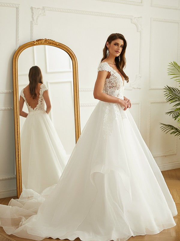 A-Line/Princess Organza Lace Low V-neck Short Sleeves Court Train Wedding Dresses