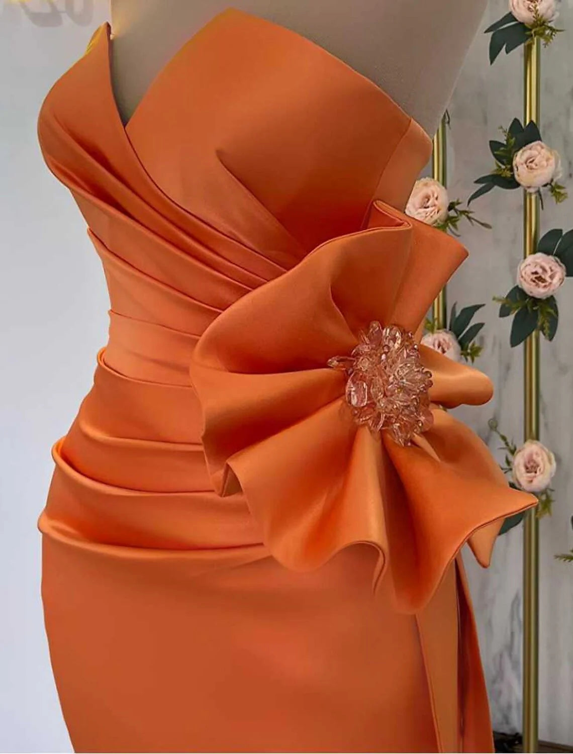 Mermaid / Trumpet Evening Gown Floral Dress Masquerade Sweep / Brush Train Sleeveless Strapless Satin with Slit