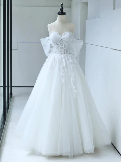 A-Line Off the Shoulder Low V-Neck White Tulle Lace Strapless Lace Wedding Dress With Appliques