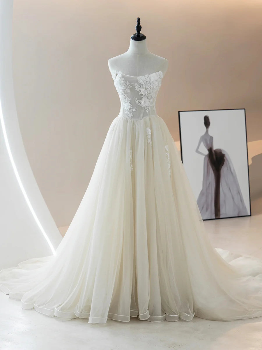 A-Line  Strapless Tulle Lace Evening Party Dress Sweep/Brush Train Dresses With Appliques