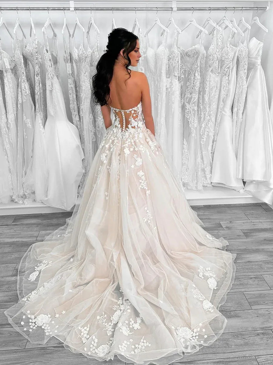 Wedding Dress Ball Gown Elegant Strapless Formal Party Dress Champagne Tulle Lace Long Prom Dress With Appliques