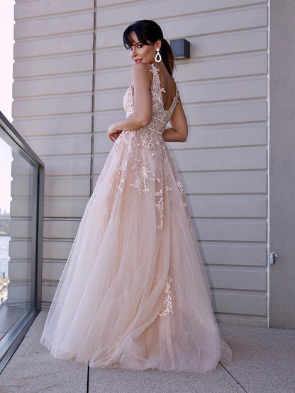 A-Line/Princess Tulle Applique Scoop Sleeveless Sweep/Brush Train Dresses