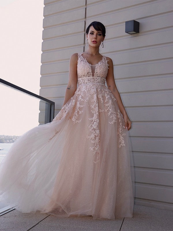 A-Line/Princess Tulle Applique Scoop Sleeveless Sweep/Brush Train Dresses