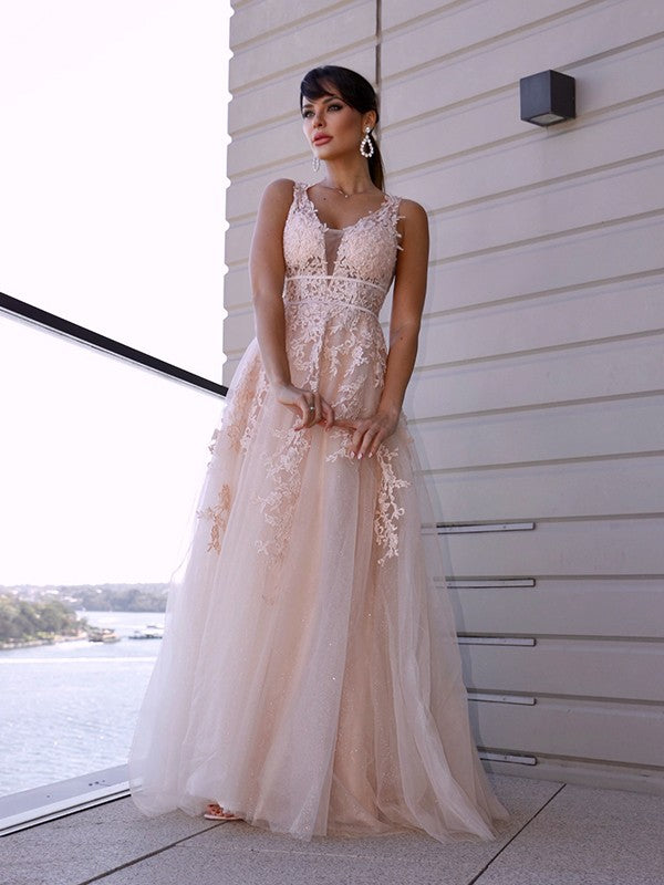 A-Line/Princess Tulle Applique Scoop Sleeveless Sweep/Brush Train Dresses