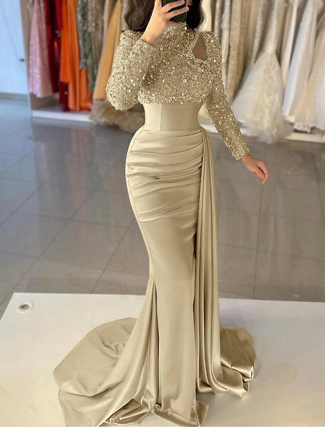 Sleek Glitter Sparking Evening Gown Mermaid Trumpet Sheath Brush Train Dress High Neck Long Sleeve Prom Dress Satin with Pearls Sequin