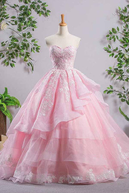 Sweetheart Evening Ball Gown Pink Tiered  Lace Prom Dresses With Appliques