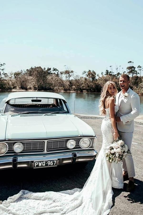 Sweetheart Sheath/Column Lace Appliques Beach Wedding Dress Bridal Dress