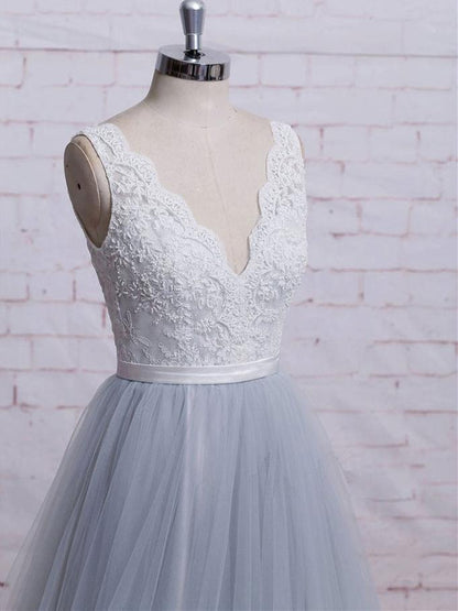 A Line V-neck Lace Grey Tulle Skirt Wedding Guest Bridesmaid Dress Chapel Train Prom Dresses