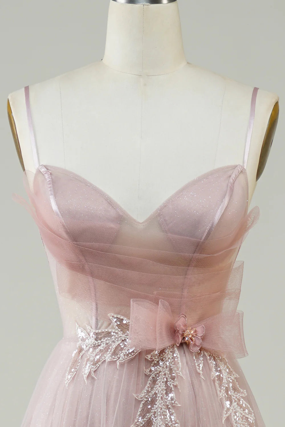 A-Line Corset Spaghetti Straps V Neck Long Tulle Prom Dress with Appliques